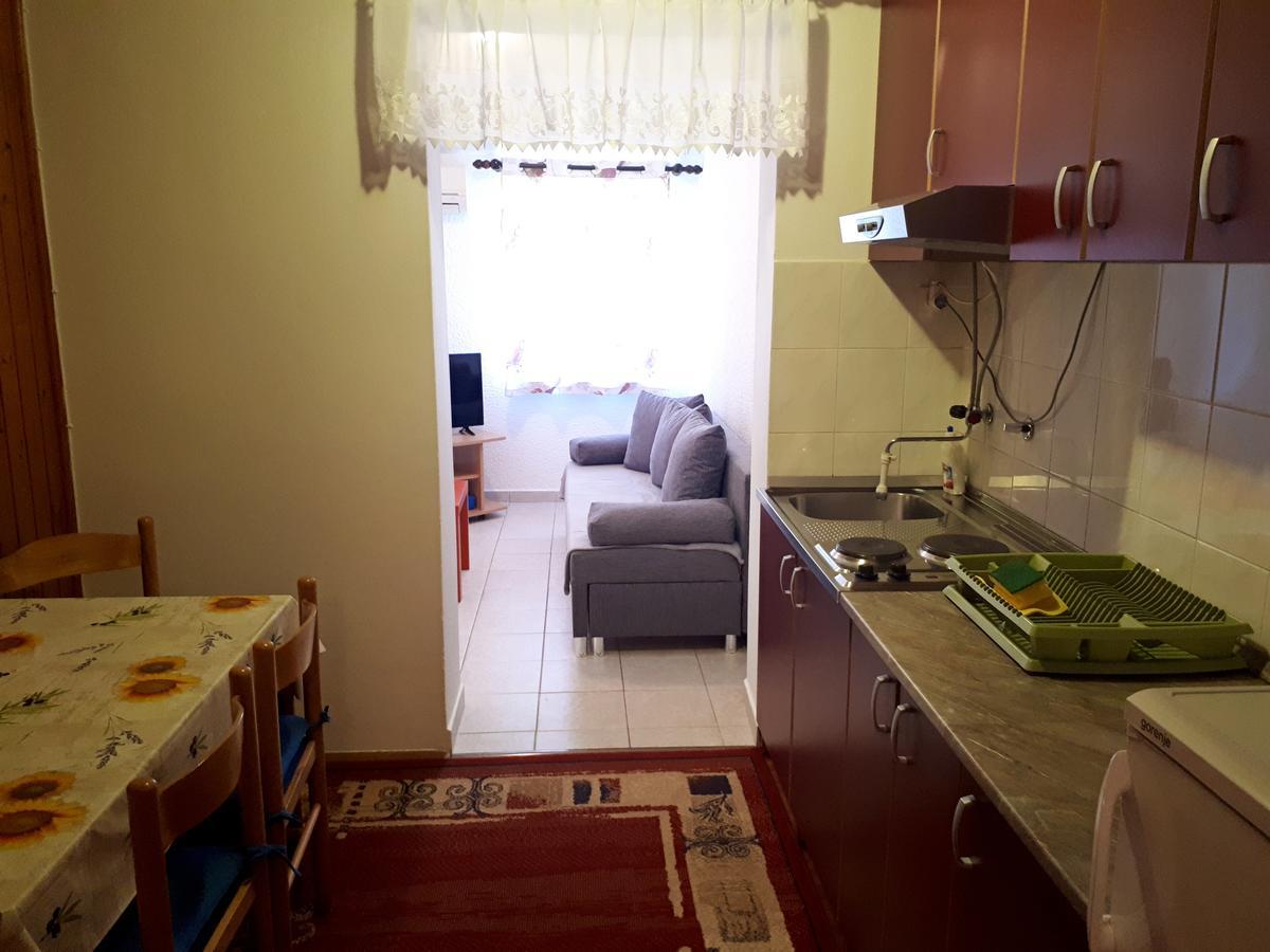 Lea Apartment *