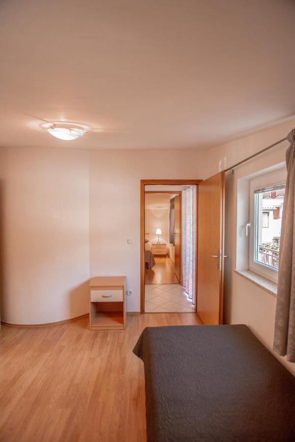 Apartment Lea *
